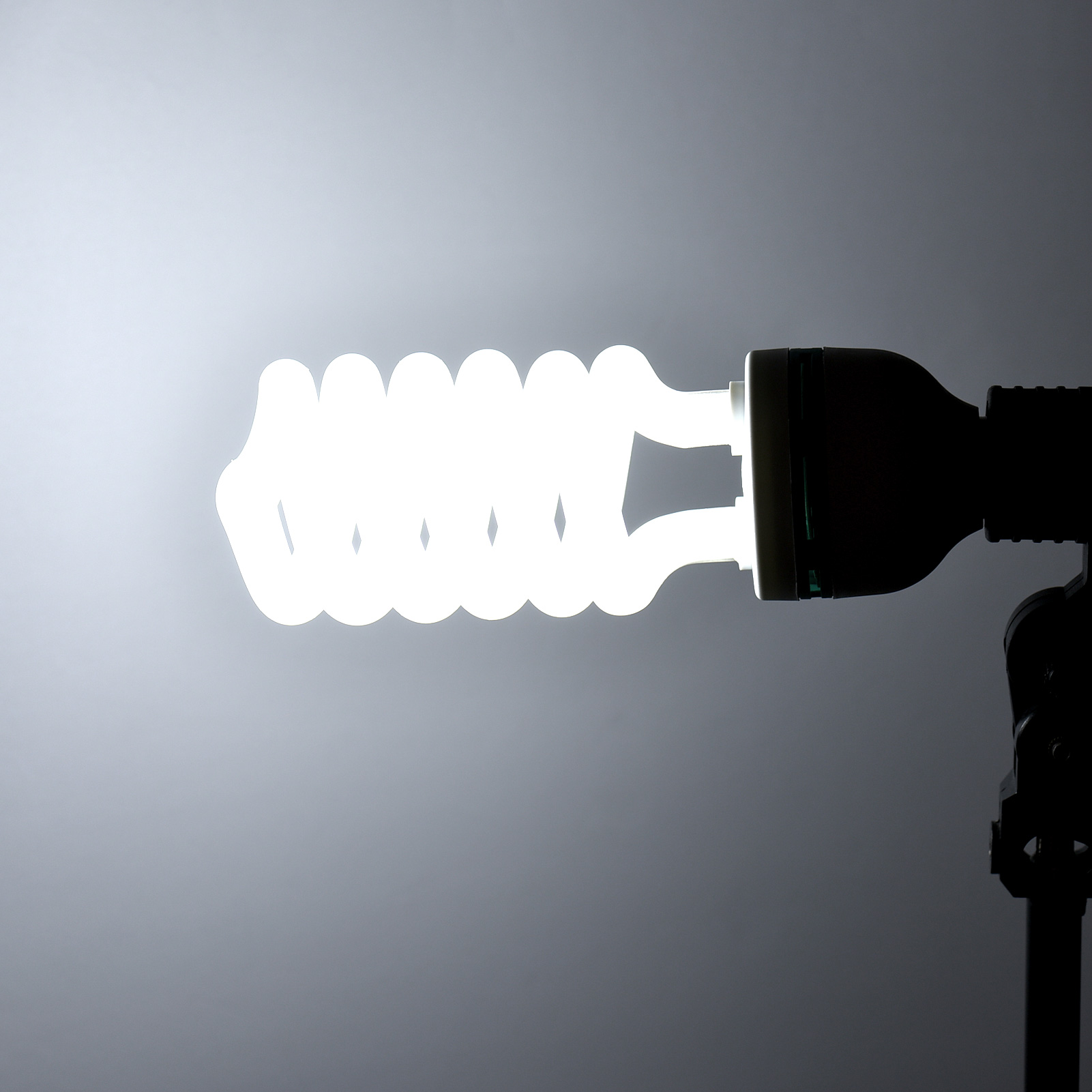 Andoer Spiral Fluorescent Ligh - مراجعة Photography Bulb وسعره
